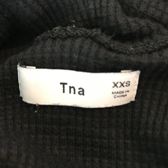 Aritzia TNA Black Waffle Knit Thermal Turtle Neck Long Sleeved Top Size XXS - Picture 6 of 7